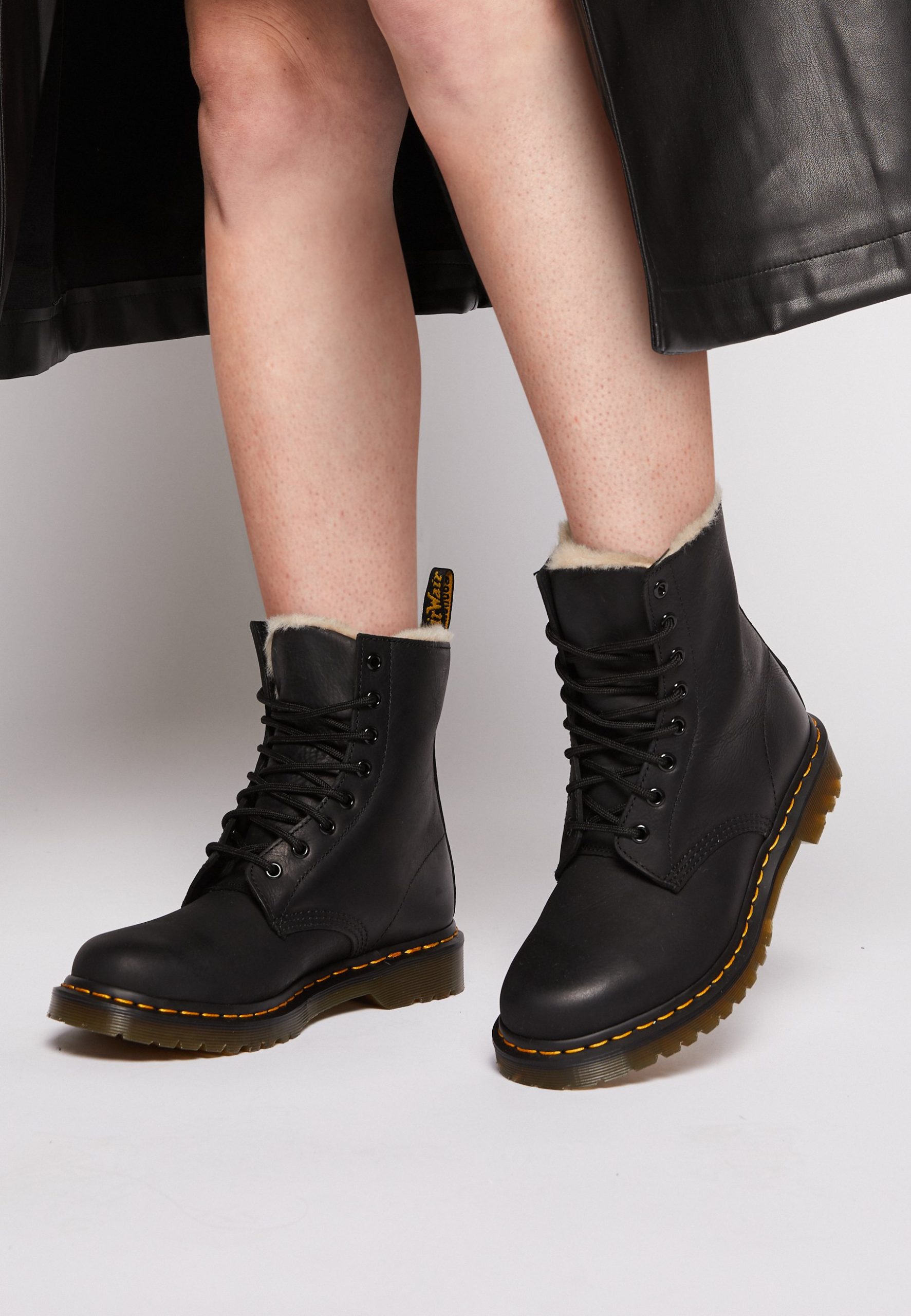 dottor-martens-stivali-donna-300fde.jpg Dr. Martens 1460 SERENA Stivaletti stringati black/nero Zalando.it - immagine 1