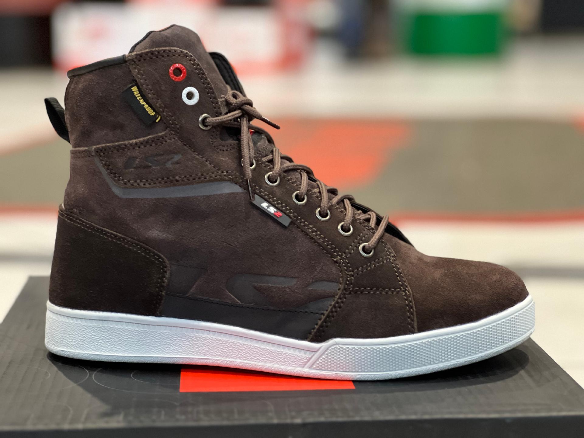 scarpe-da-moto-uomo-402lor.jpg Scarpa moto con protezioni wp LS2 DOWNTOWN UOMO WP TORTORA Catania - immagine 1