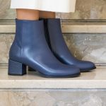 Stivaletti blu con tacco basso