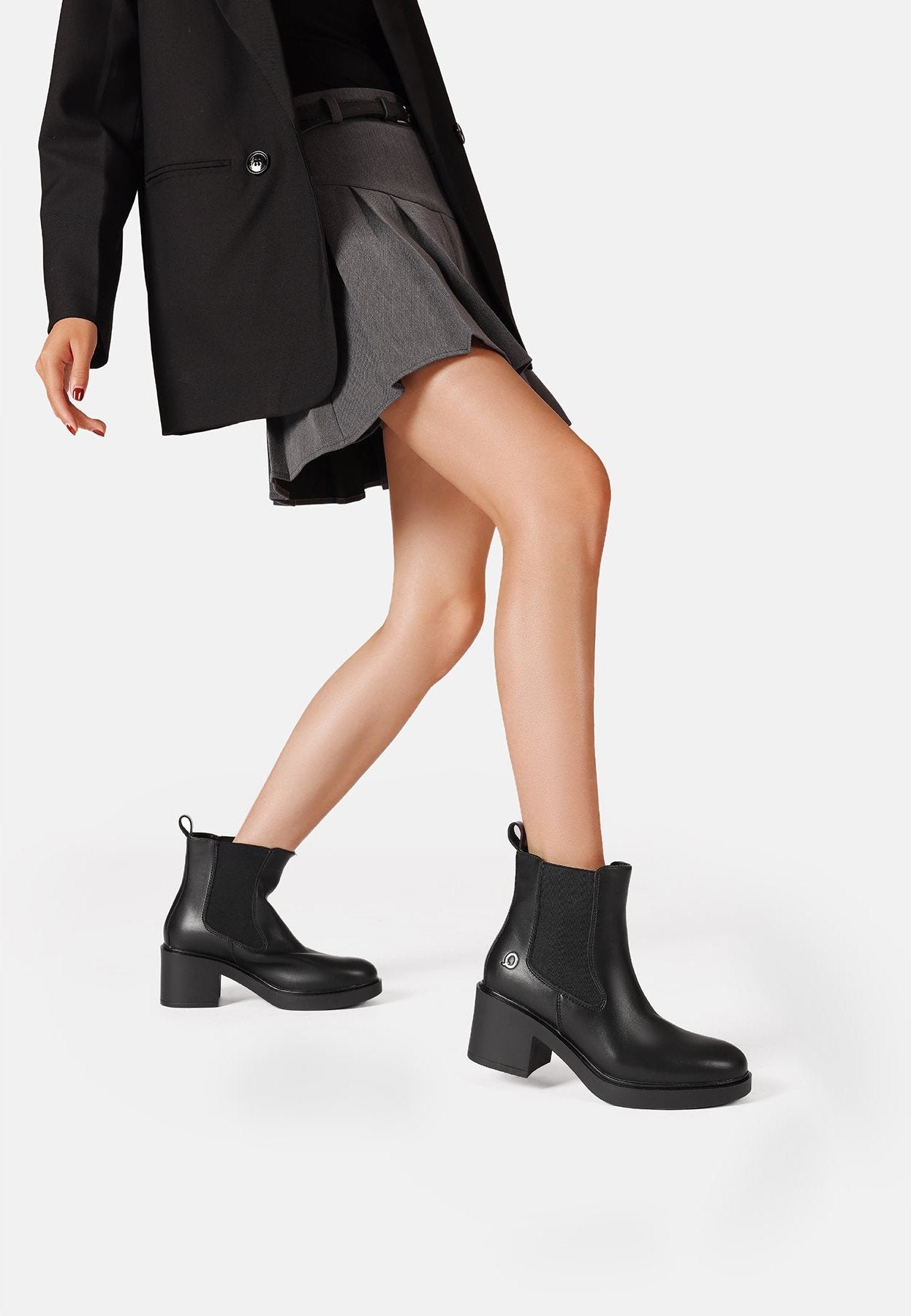 stivaletti-chelsea-donna-822szi.jpg Stivaletto Chelsea boots donna con tacco X31 83 - immagine 1