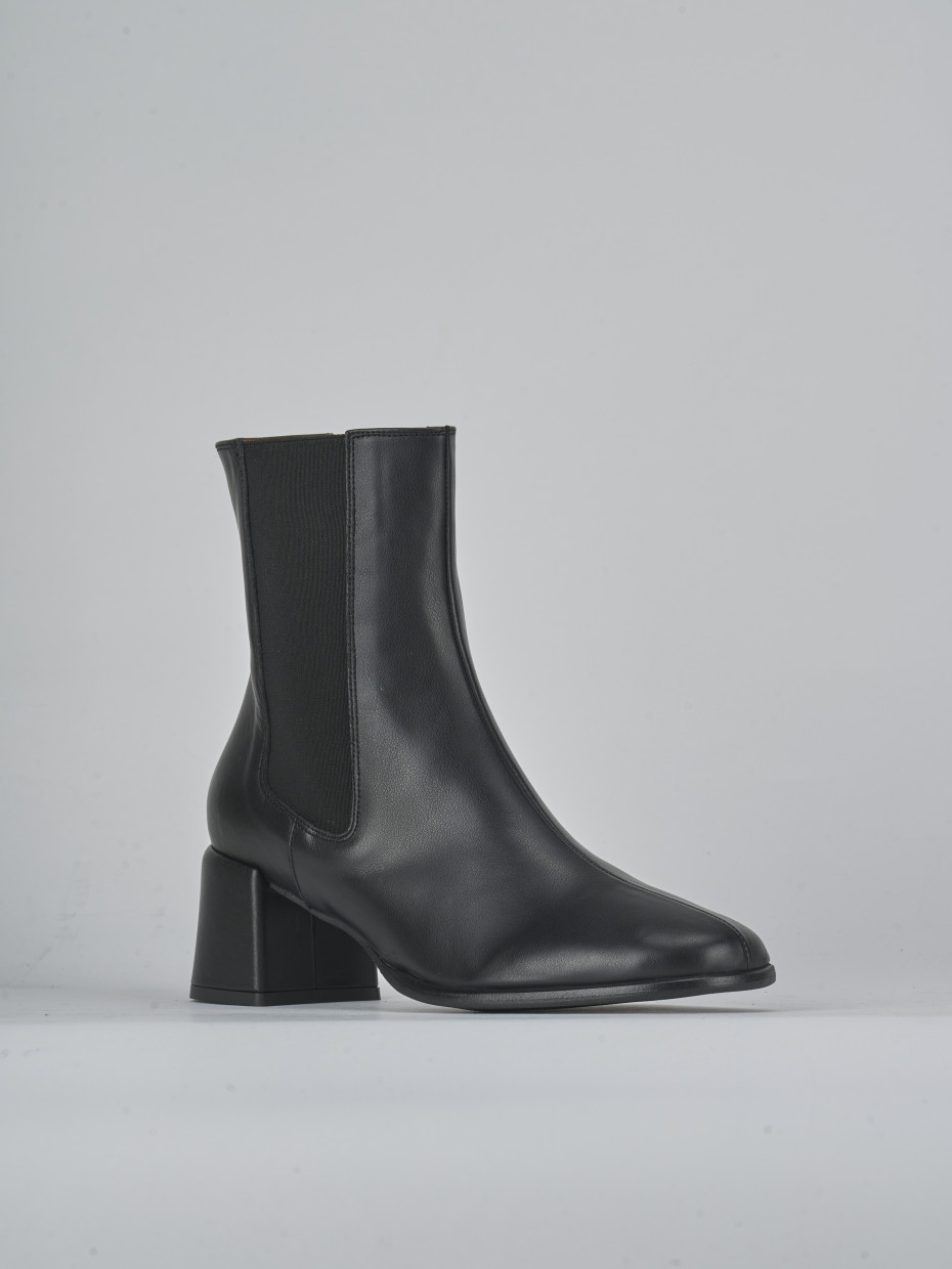 stivaletti-con-tacco-512von.jpg Stivaletti tacco 5cm pelle nero | Barca Stores - immagine 1