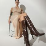 Stivali alti in pelle con tacco