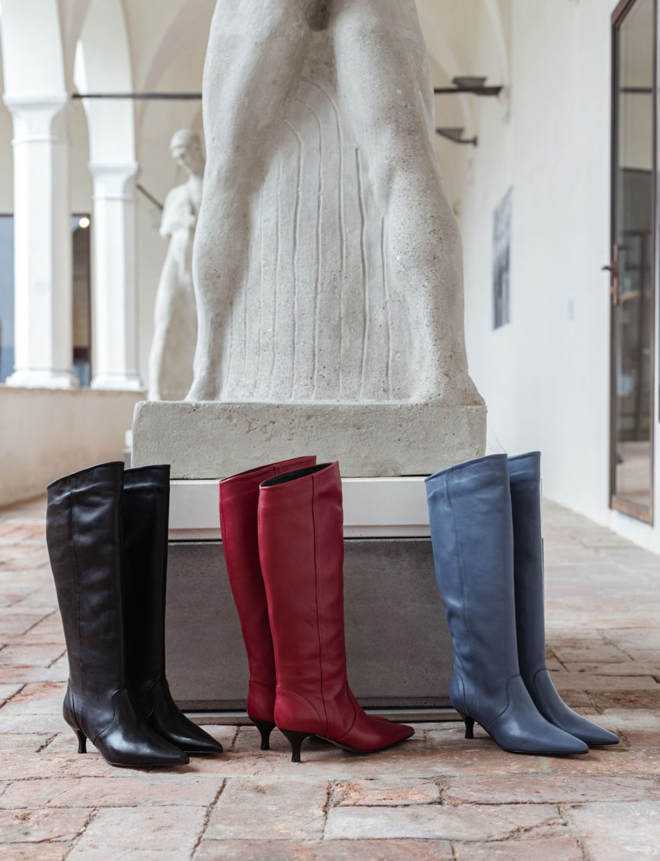 stivali-donna-tacco-843csg.jpg Stivali tacco 5cm pelle nero - immagine 1