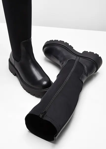 stivali-gambale-largo-990lej.webp Stivali moderni con gambale elasticizzato nero - immagine 1