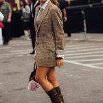Moda autunno 2025: come abbinare gli stivali marroni
