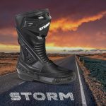 Stivali da moto Storm in vera pelle, impermeabili, con protezione anti scivolo, da corsa e sportivi, omologati CE (Black, 40, Sistema Taglie Calzature EU, Adulto, Uomo, Numero, Media, 40) : Amazon.it: Auto e