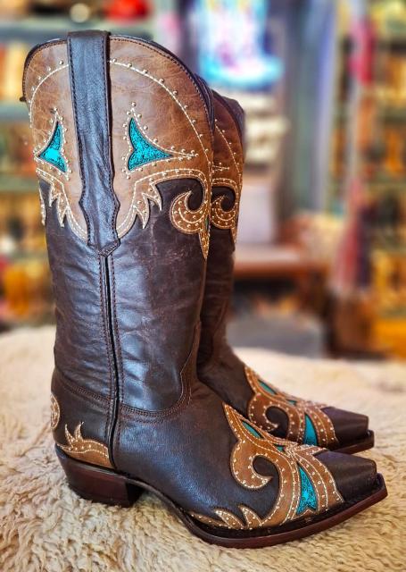 texani-donna-945afo.jpg Texano Store - immagine 1